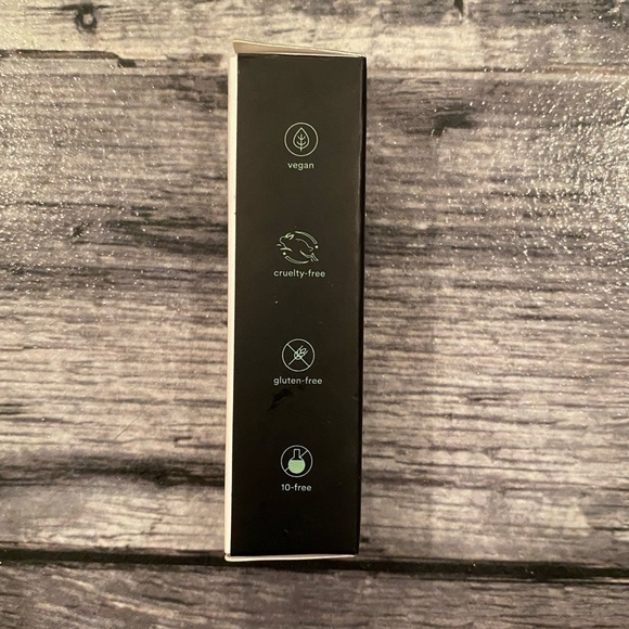 TRUST Fund Beauty Better Than Therapy Lip Oil NIB - Picture 4 of 7